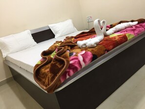 Classic Room, City View | Cots/infant beds, WiFi