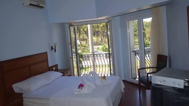 Double or Twin Room | WiFi (free) - Silva Butik Hotel (Ayvalik)
