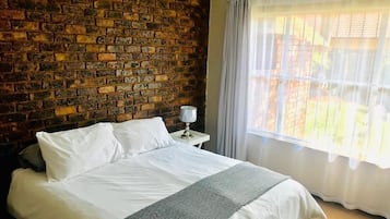 Maison Familiale, vue jardin | Fer et planche Ă  repasser, Wi-Fi gratuit, draps fournis