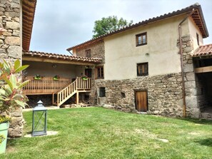 Exterior - Charming renovated cottage, 2 bedrooms in nature (Palogneux)