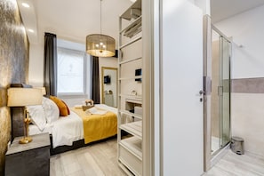 Deluxe Double Room | Premium bedding, down comforters, pillowtop beds, in-room safe