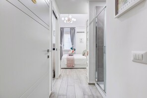 Deluxe Double Room | Premium bedding, down comforters, pillowtop beds, in-room safe - Maison Risorgimento (Rome)