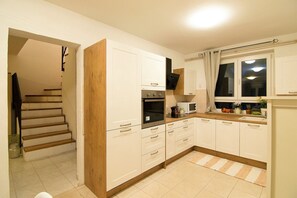 Private kitchen - House Lilly  , with great location and beaches around. (Banjole)