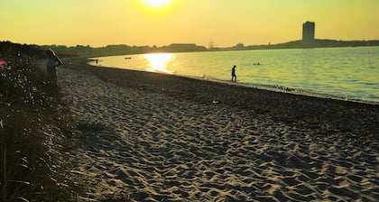 Hermosa casa en la playa, vista al mar, sauna, jardín, hidromasaje, 2 habitaciones