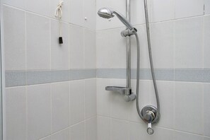 Badkar/dusch, bidé och handdukar