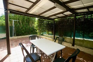 Outdoor dining - N142 - Numana, delightful villa with garden (Numana)
