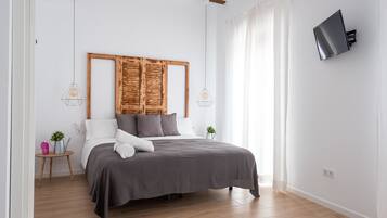 Deluxe tweepersoonskamer, uitzicht op bergen (11) | Luxe beddengoed, donzen dekbedden, bedden met traagschuimmatras