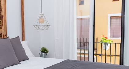 Gómez Rooms