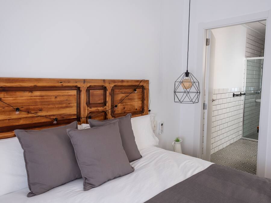Double Room (12) | Premium bedding, down comforters, memory foam beds, minibar
