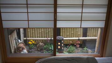 1 habitación, escritorio, tabla de planchar con plancha y wifi gratis