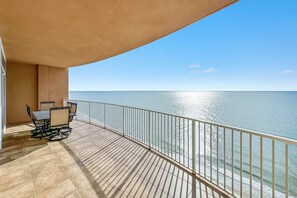 Unclassified image, 4 of 49, button