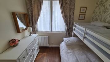 5 chambres, fer et planche Ă repasser, Wi-Fi gratuit, draps fournis