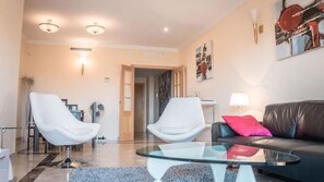 Televisie en een tafeltennistafel