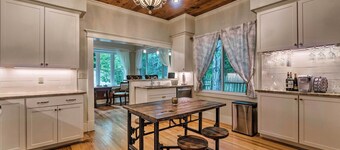 Spacious & Updated 1920's HSNP Craftsmen Home