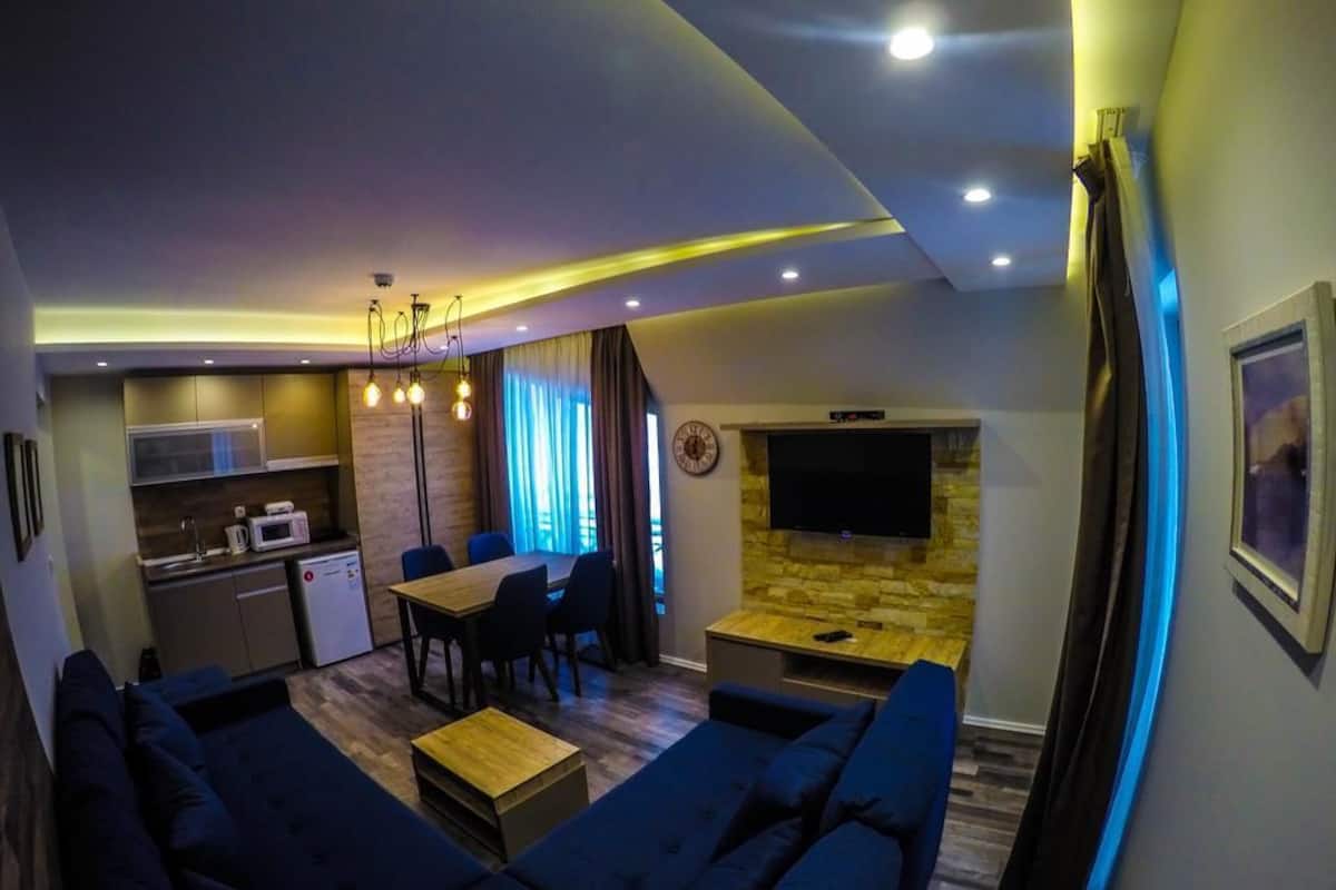 Individually decorated, individually furnished, soundproofing, free WiFi