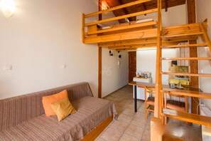 TV - Barbara Studios - Apartment with Loft and Balcony (Rethymno)