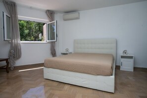 2 Schlafzimmer, Bettwäsche