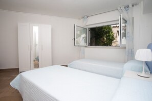 2 bedrooms, bed sheets - N143 - Numana, beautiful three-room apartment 100m from the sea (Numana)