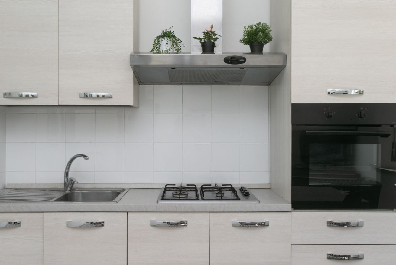 Fridge, oven
