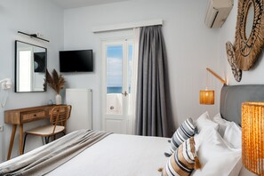 Superior Apartment, Multiple Beds, Sea View | Premium bedding, free minibar, individually decorated - Erato Inn (Naxos)
