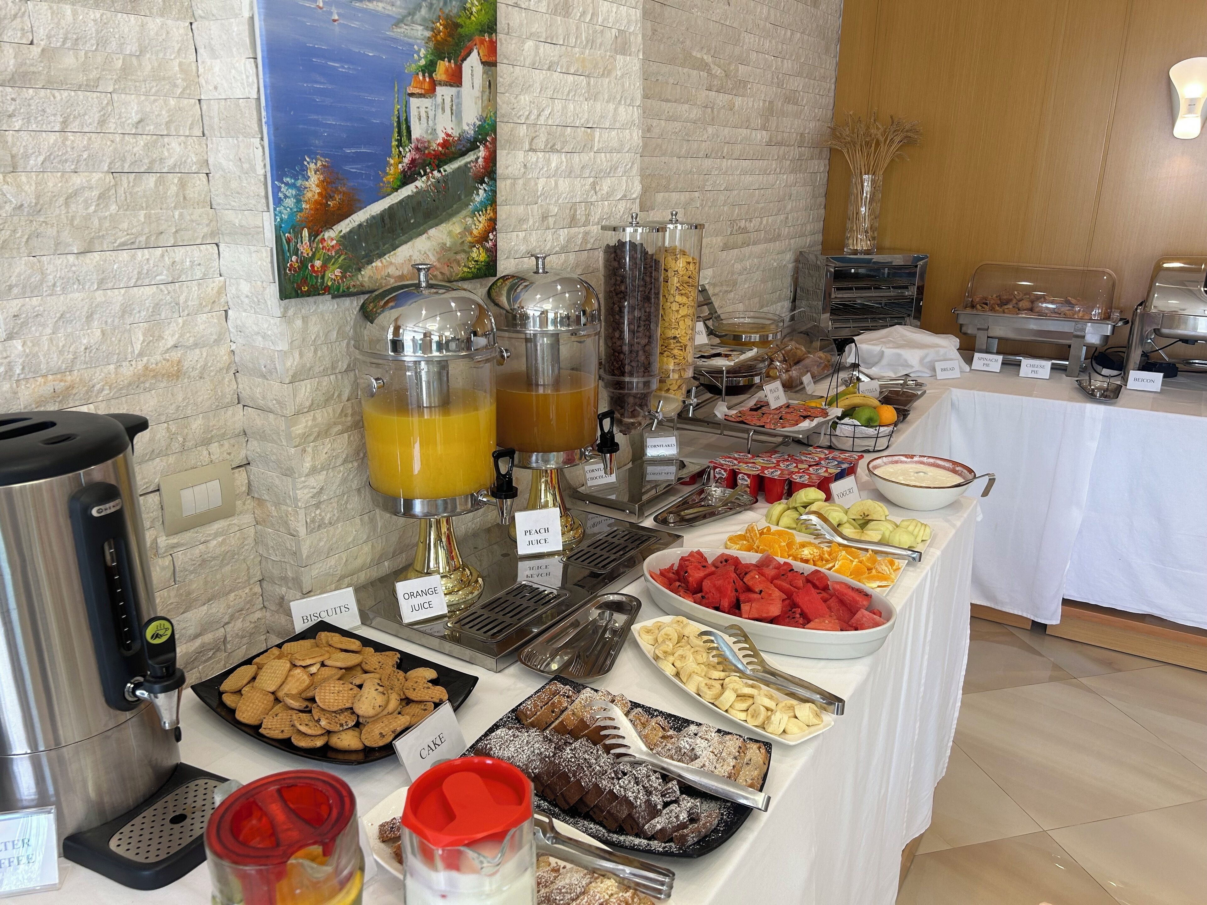 free daily buffet breakfast