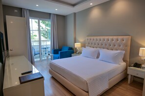 Double or Twin Room, Balcony | Minibar, in-room safe, individually furnished, desk - Hotel Luxury (Ksamil)