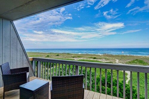 Oceanfront Townhome with Amazing Ocean Views