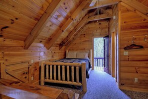 2 bedrooms, WiFi, bed sheets - Cozy Cabin, Pet Friendly, Close to Town, Great Mountain Getaway for Relaxation (Morganton)