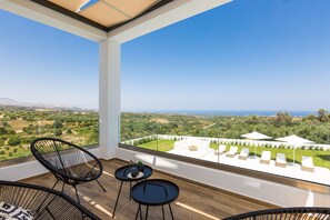Terrace/patio - New Spacious Villa With Stunning views (Rethimno)