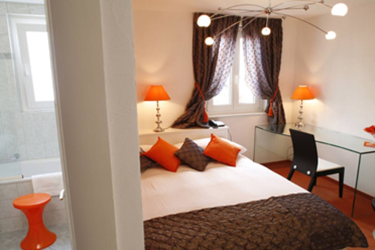 double or twin room, partial lake view | premium bedding, desk, blackout curtains, free wifi