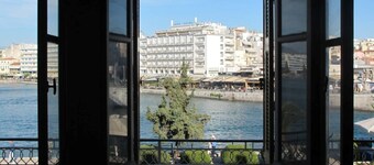 Apartment overlooking the old bridge.