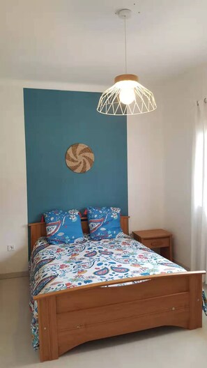 1 chambre, fer et planche à repasser, Wi-Fi, draps fournis