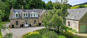 Aigas Holiday Cottages Old Dairy
