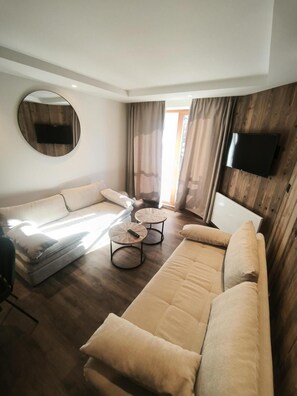 Living area - 100m from ski slopes, 3rd floor, sauna, hammam, balcony, tv, 53m², Val Thorens (Val Thorens)