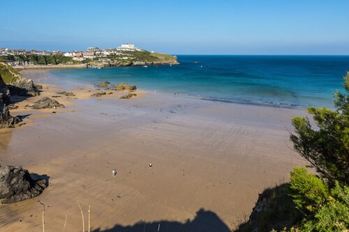 Ocean 1  Apartment Overlooking Fistral Beach
