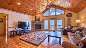 TV, fireplace, DVD player