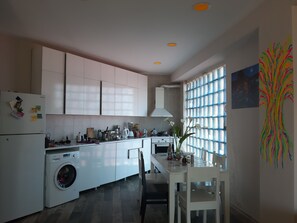 Fridge, oven, electric kettle, blender