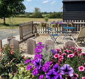Terrace/patio - Converted Stable into self catering accommodation (Saffron Walden)
