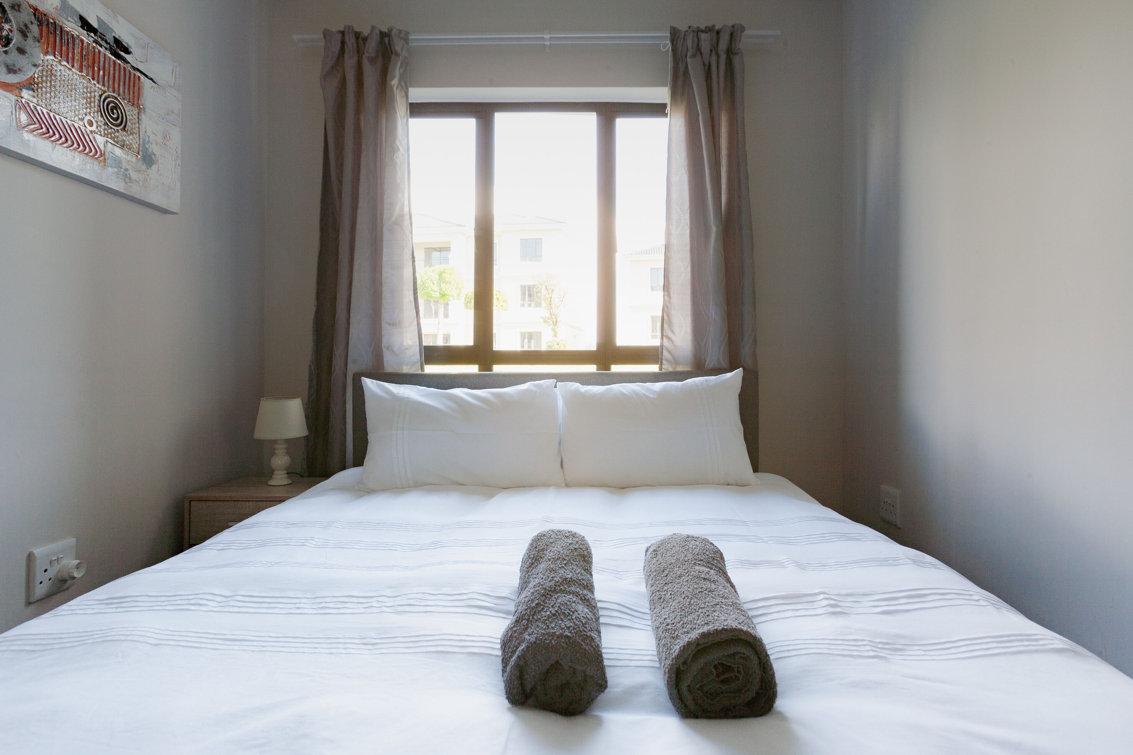 2 bedrooms, in-room safe, Internet, bed sheets