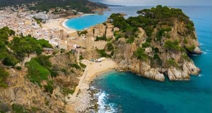 Madroños by Danlux Invest. Rustikalen haus mit grossem garten
