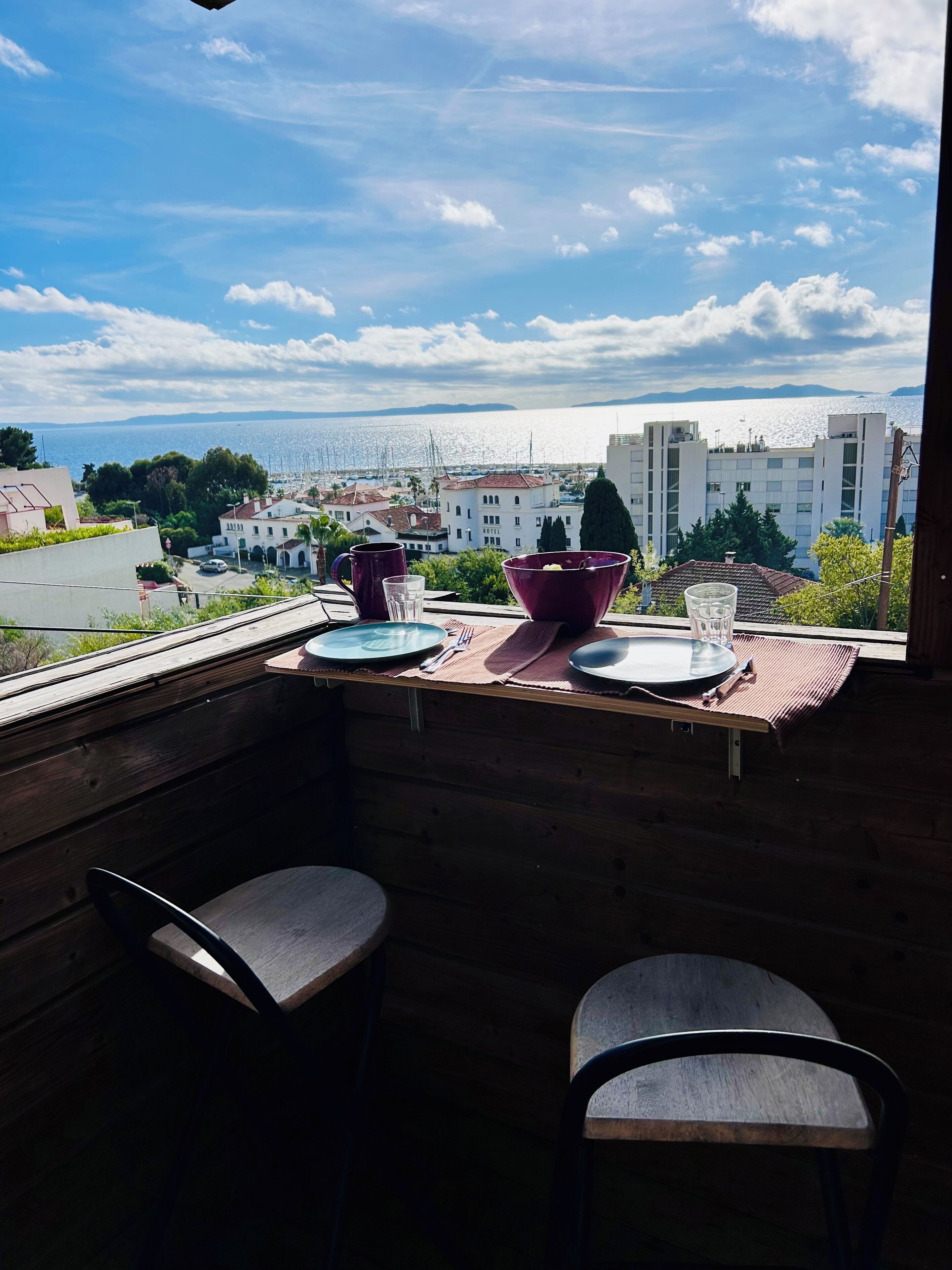 تناول الطعام بالخارج