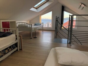 2 quartos, ferros/tábuas de passar roupa, Wi-Fi de cortesia