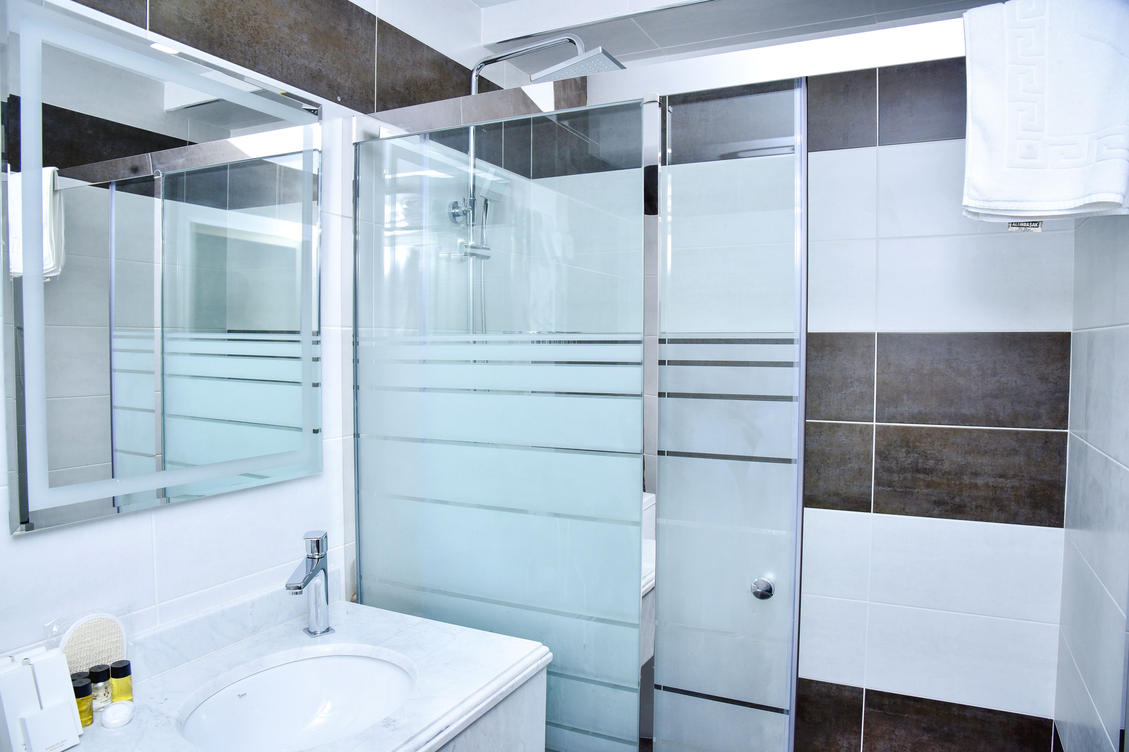 comfort triple room | bathroom | shower, hair dryer, slippers, towels