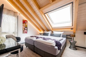 1 Schlafzimmer, Schreibtisch, Reisekinderbett, kostenloses WLAN