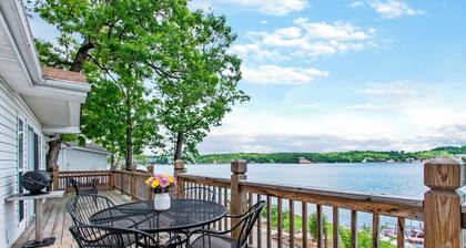 Ken's Kabin - One Bedroom House, Sleeps 4