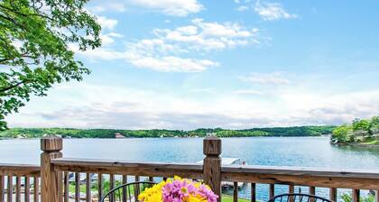 Ken's Kabin - One Bedroom House, Sleeps 4
