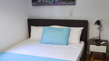 2 habitaciones, tabla de planchar con plancha, wifi y ropa de cama