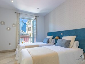 4 sovrum, strykjärn/strykbräda, internet och sängkläder