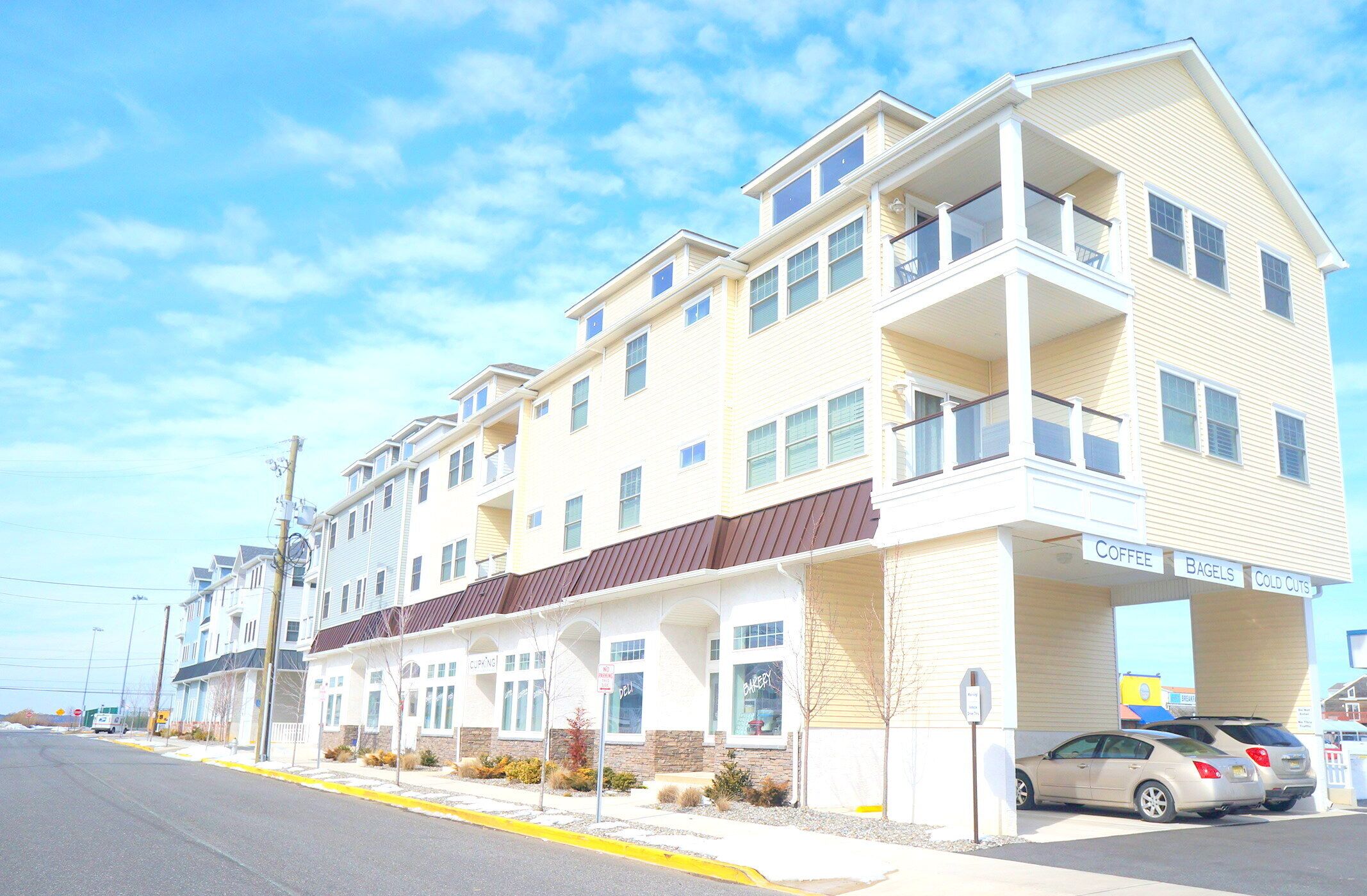 Spacious 2nd Floor Unit with Private Deck Facing Beach