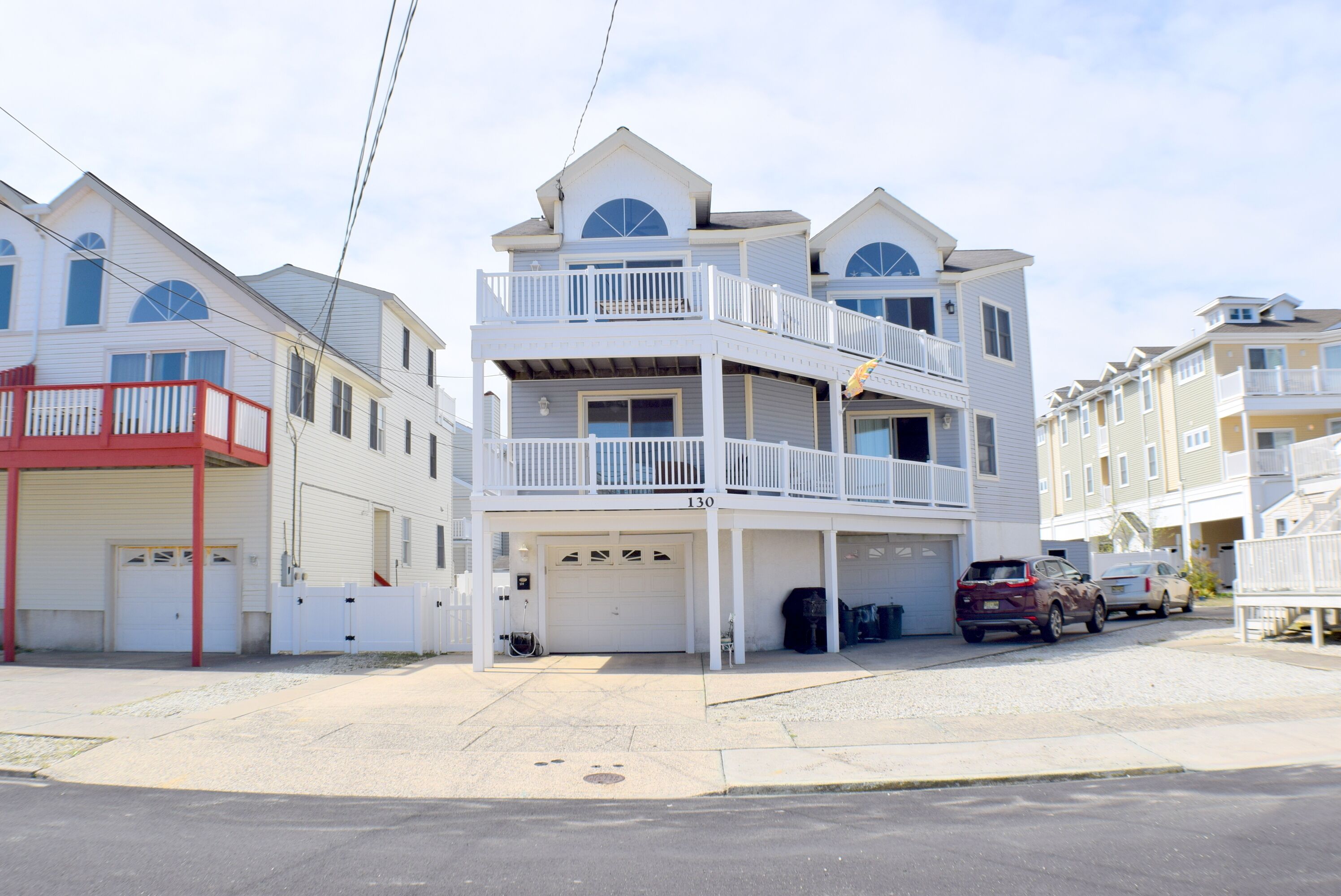 Nice Beach Block townhouse, upgraded for 2022